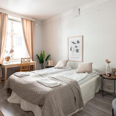 2Ndhomes Cozy Studio By The Esplanade Park Helsínquia Exterior foto